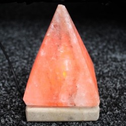 Lámpara de sal natural Pirámide - 9 cm